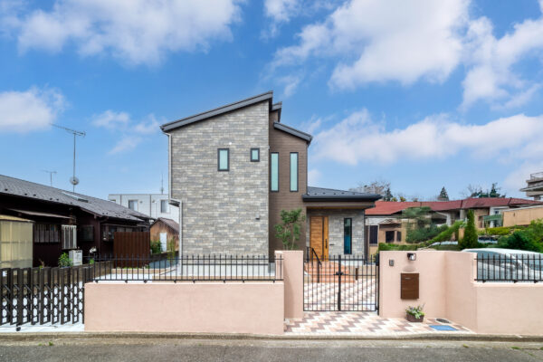 暮らしやすさと安心を両立した新築外構デザイン